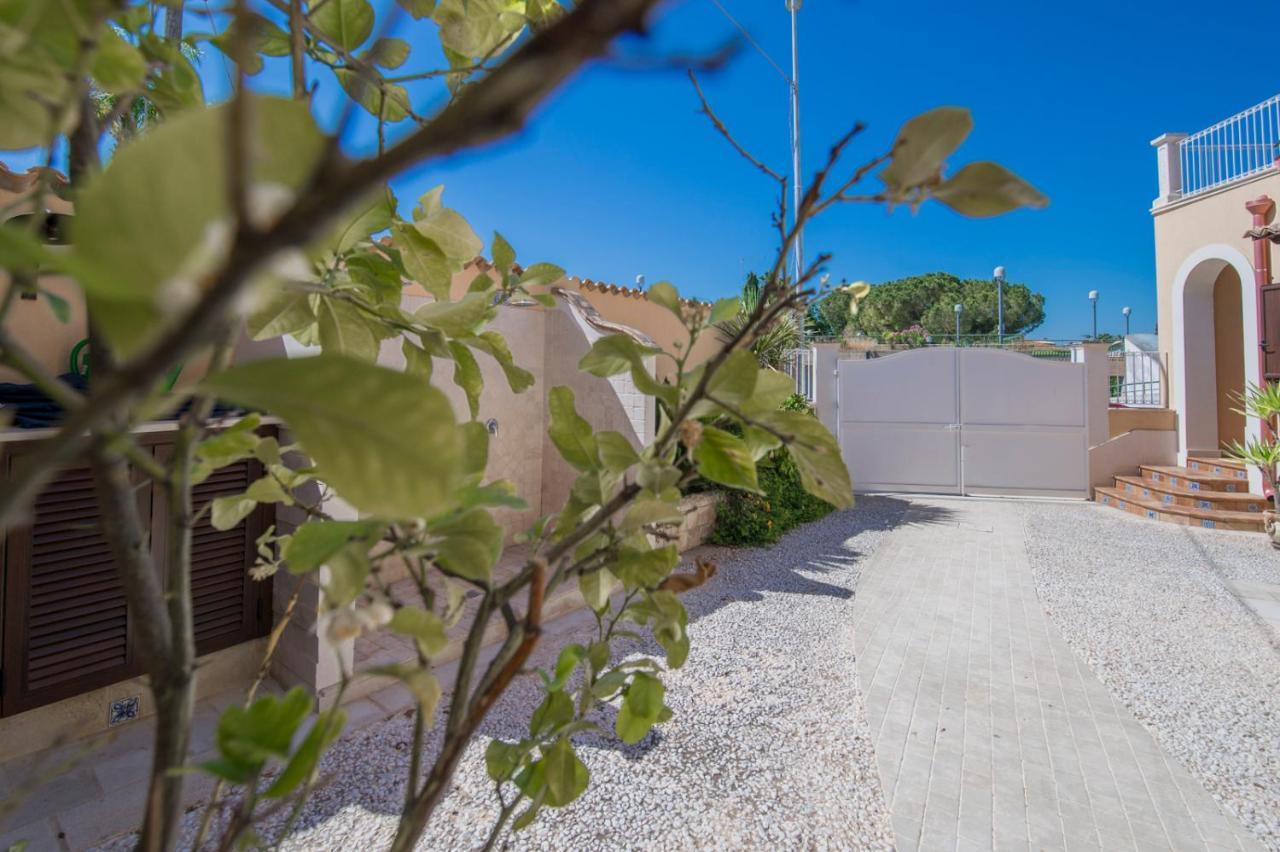 Villa Sajonara Elvira Fontane Bianche Exterior foto